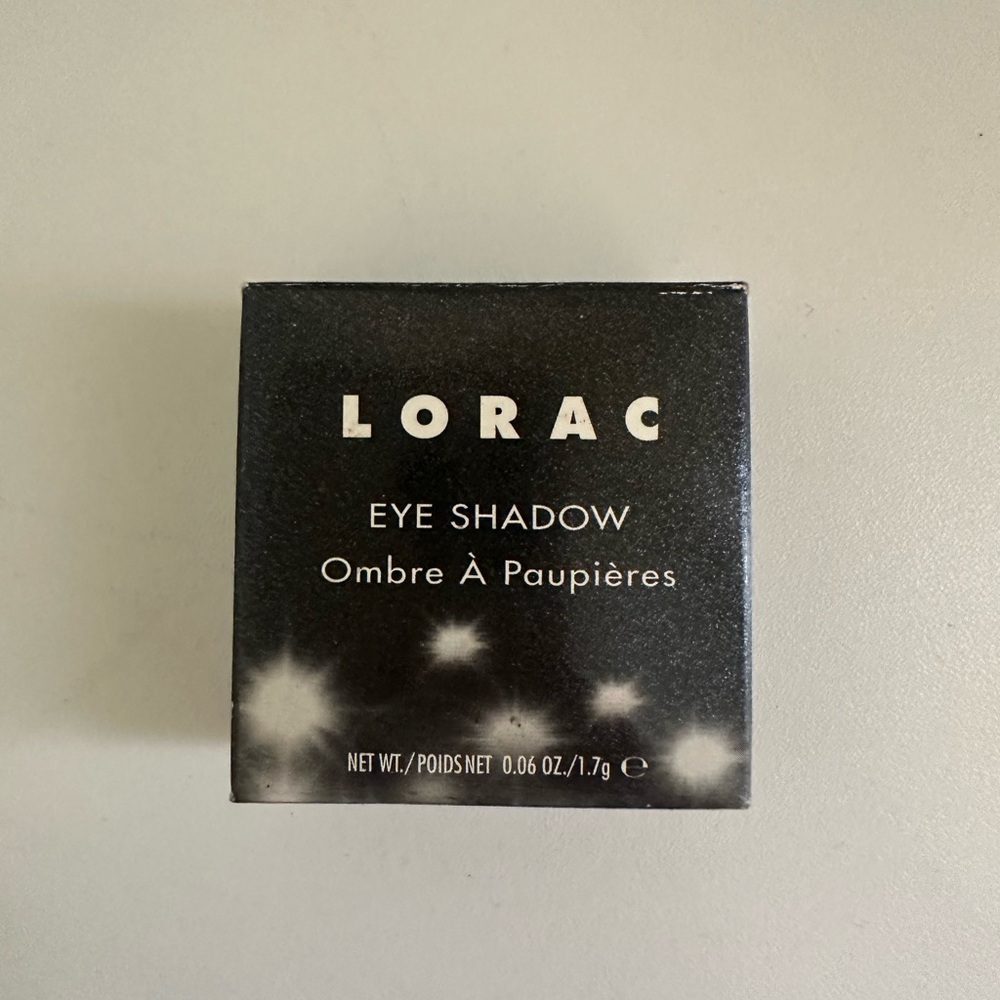 LORAC EYE SHADOW
OMBRE À PAUPIÈRES DREAMY.